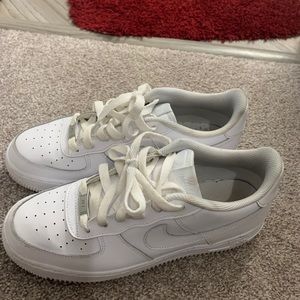 Size 7 White Air Force Ones